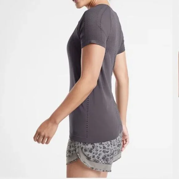 Athleta Foothill Seamless Tee Size Small Olive Green - Picture 6 of 8